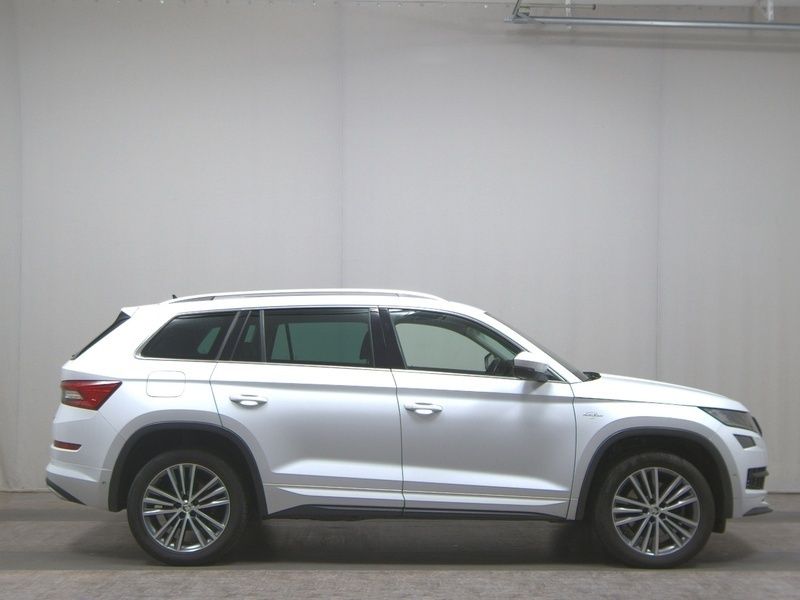Weiss Gebraucht 2020 Skoda Kodiaq Drive SUV | 25.480 € (Fairer Preis) - Bild 1/4