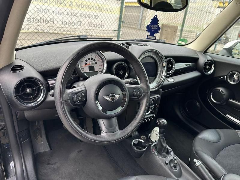 Gebraucht Mini Cooper D 111 PS (81 kW) 2013 Schwarz Kleinwagen