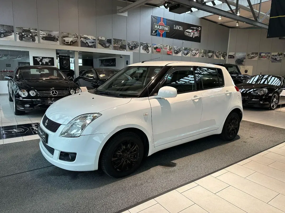 Usata Suzuki Swift 92 CV (67 kW) 2009 Bianco Utilitaria