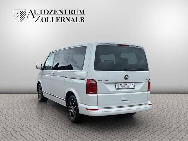 Second-hand VW Multivan Highline 77 CP (56 kW) 2017 Alb Monovolum