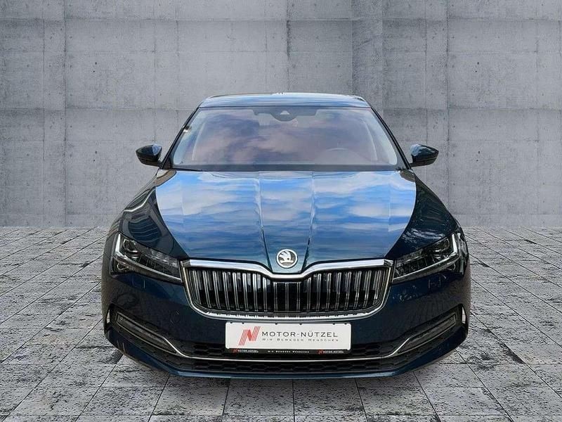 Gebraucht Skoda Superb Style 200 PS (147 kW) 2022 Lavablau metallic Limousine