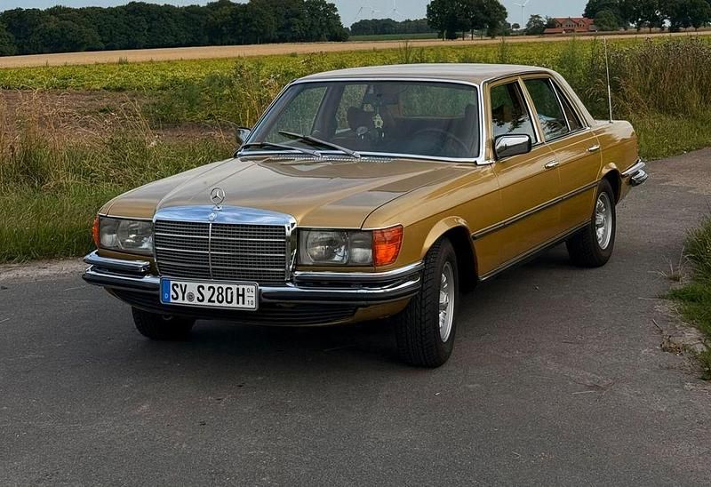 Gold Gebraucht 1977 Mercedes S280 Limousine | 14.000 € - Bild 1/4