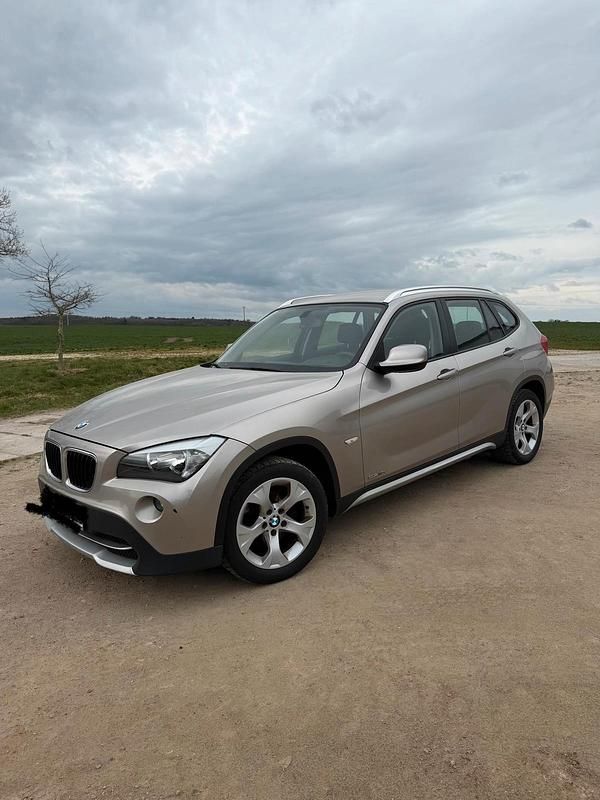 Gebraucht BMW X1 150 PS (110 kW) 2011 Silber SUV
