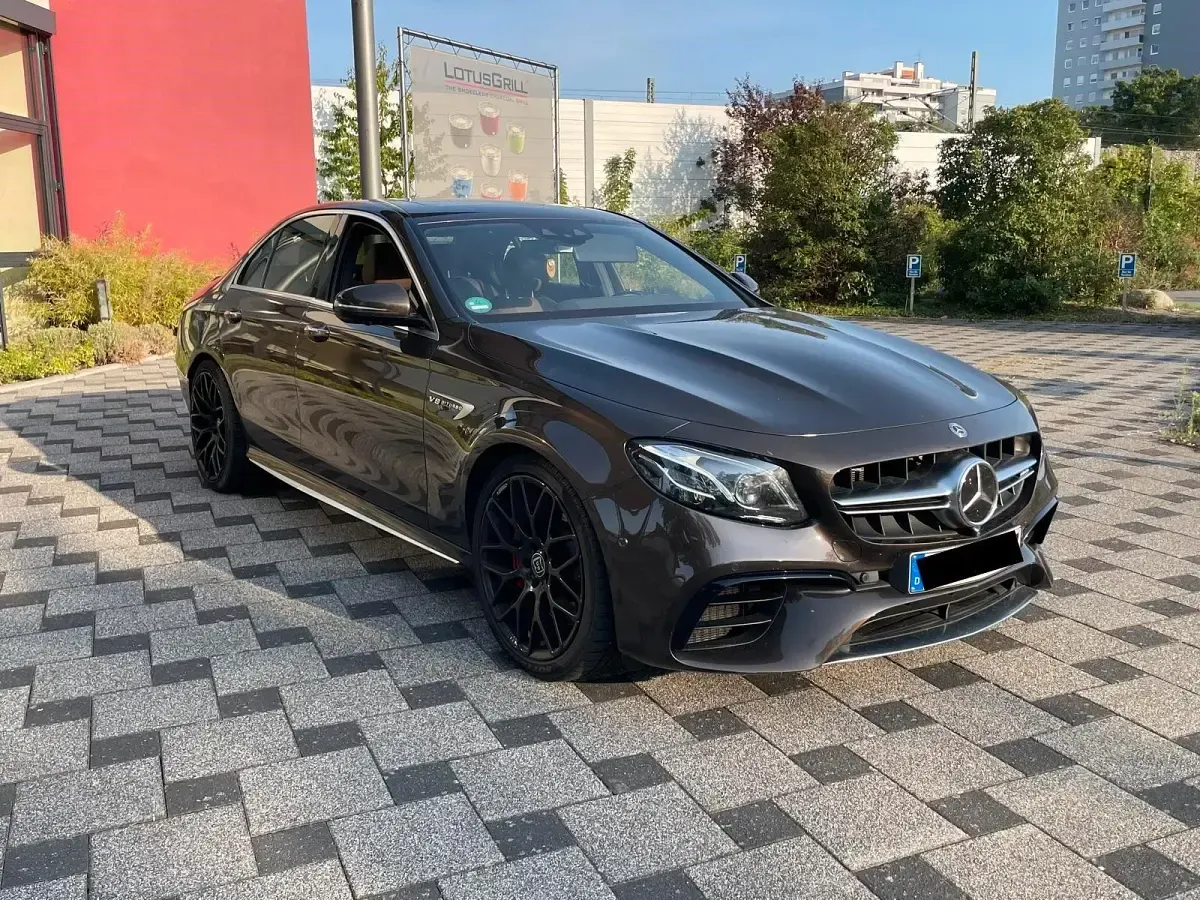 Gebraucht Mercedes E63S AMG 612 PS (450 kW) 2017 Braun Limousine