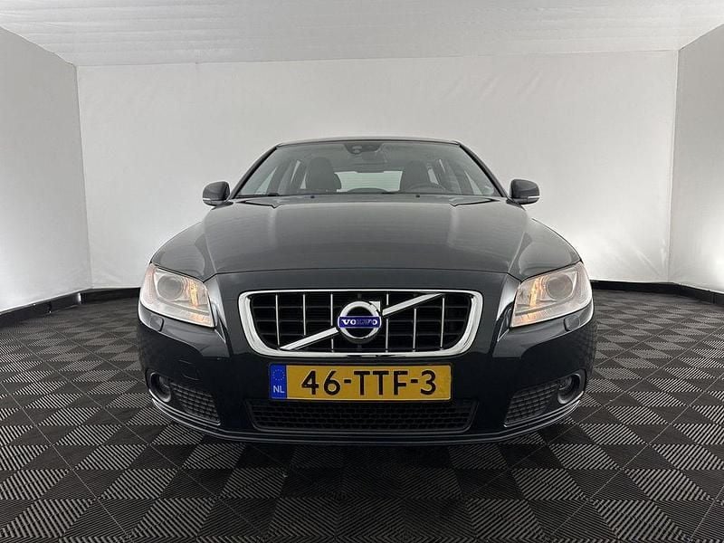 Gebraucht Volvo V70 179 PS (131 kW) 2012 Grau Kombi