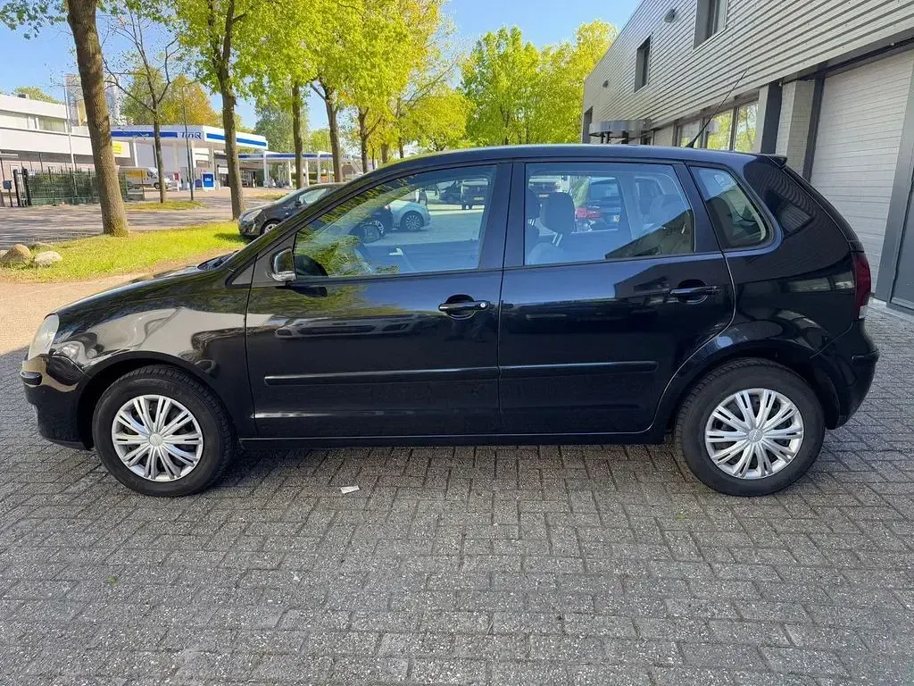 Brugt VW Polo 80 HK (58 kW) 2006 Sort Hatchback