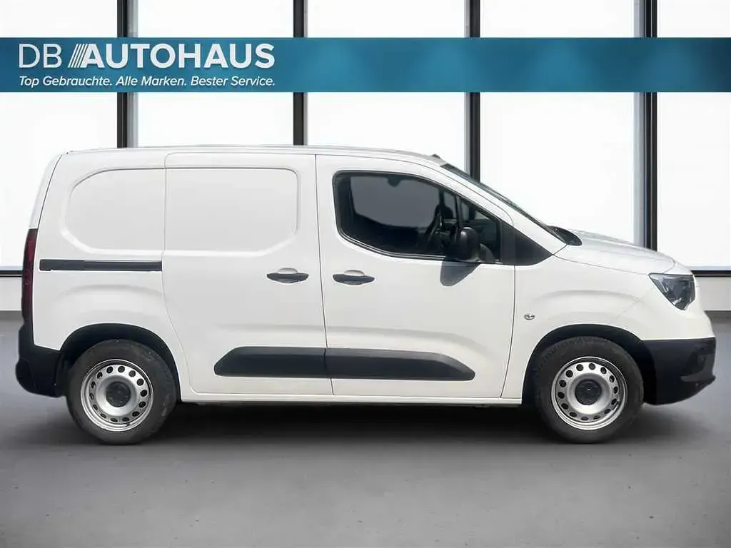 Gebraucht Opel Combo Edition 102 PS (75 kW) 2022 Weiß Van / Kleinbus