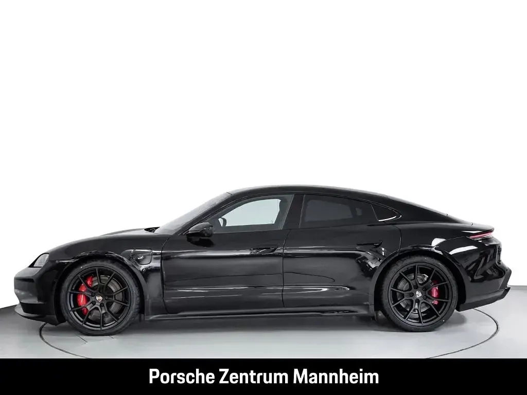 Gebraucht Porsche Taycan GTS 514 kW (700 PS) 2026 Tiefschwarzmetallic Limousine