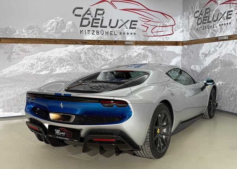 Gebraucht Ferrari 296 829 PS (609 kW) 2023 Silber Cabrio