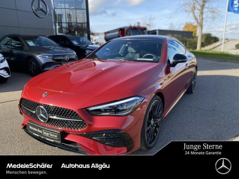 Manufaktur lack manufaktur patagonienrot (metallic) Gebraucht 2024 Mercedes 200 AMG Coupé | 50.349 € (Fairer Preis) - Bild 1/4
