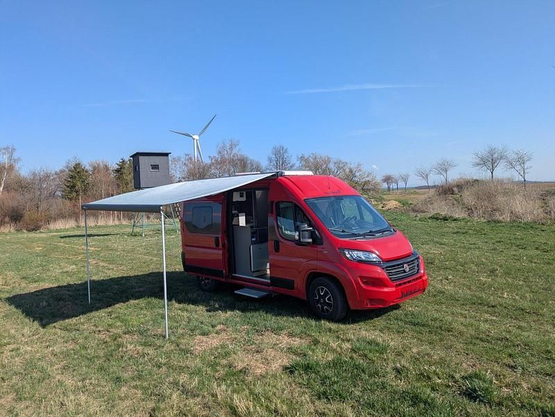 Gebraucht Fiat Ducato 130 PS (95 kW) 2019 Rot Van
