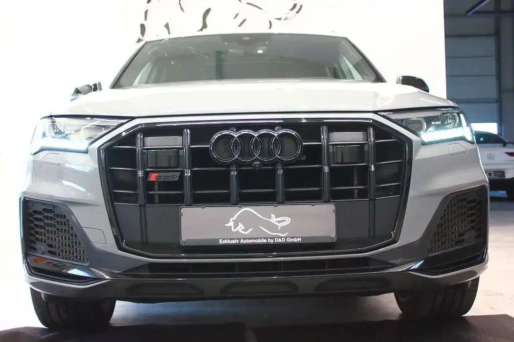 Gebraucht Audi SQ7 Competition 507 PS (372 kW) 2023 Grau SUV