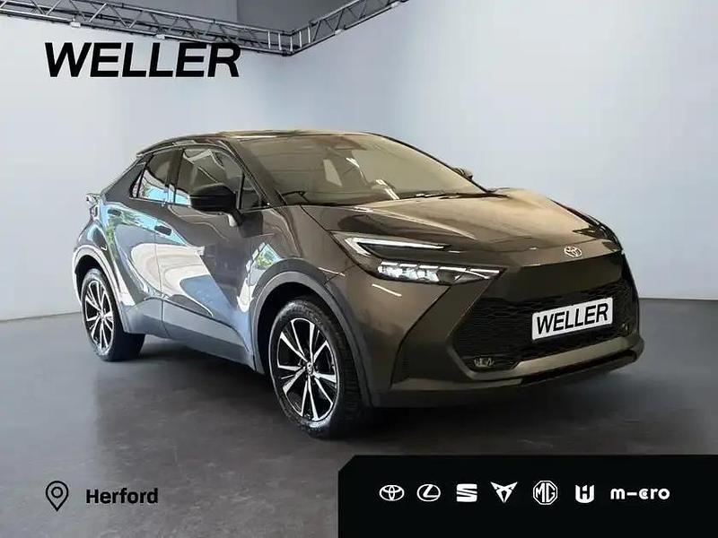 Silber Neu 2025 Toyota C-HR SUV | 41.590 € (Teuer) - Bild 1/4