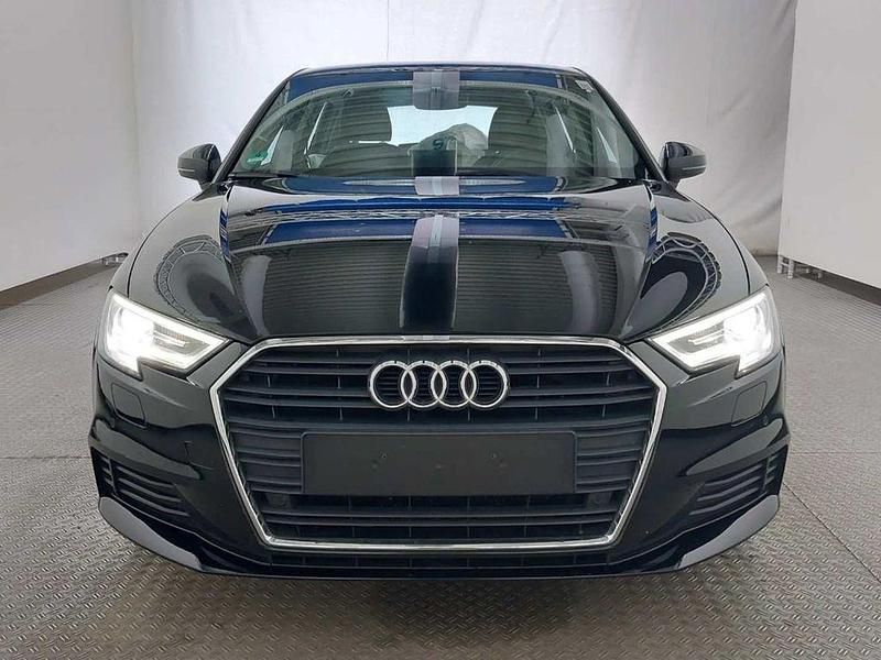 Second-hand Audi A3 150 CP (110 kW) 2019 Negru Berlinǎ