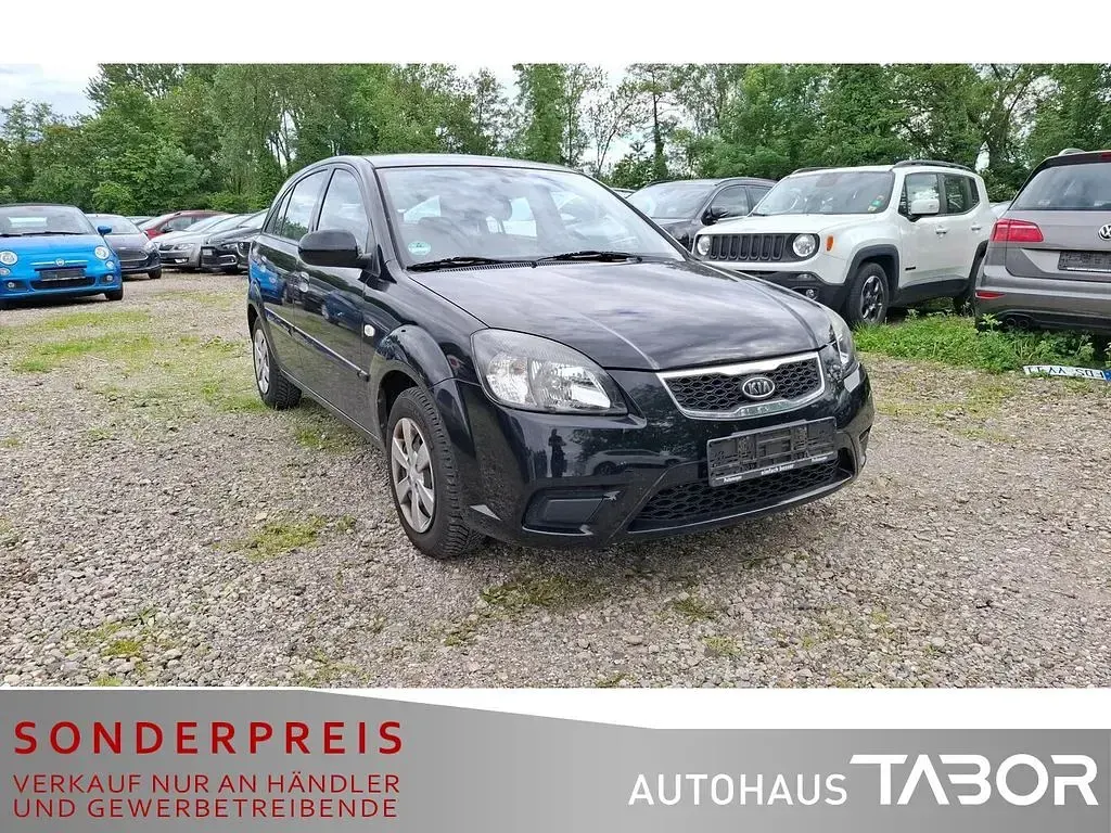 Używany Kia Rio Vision 97 KM (71 kW) 2011 Czarny Sedan/Limuzyna