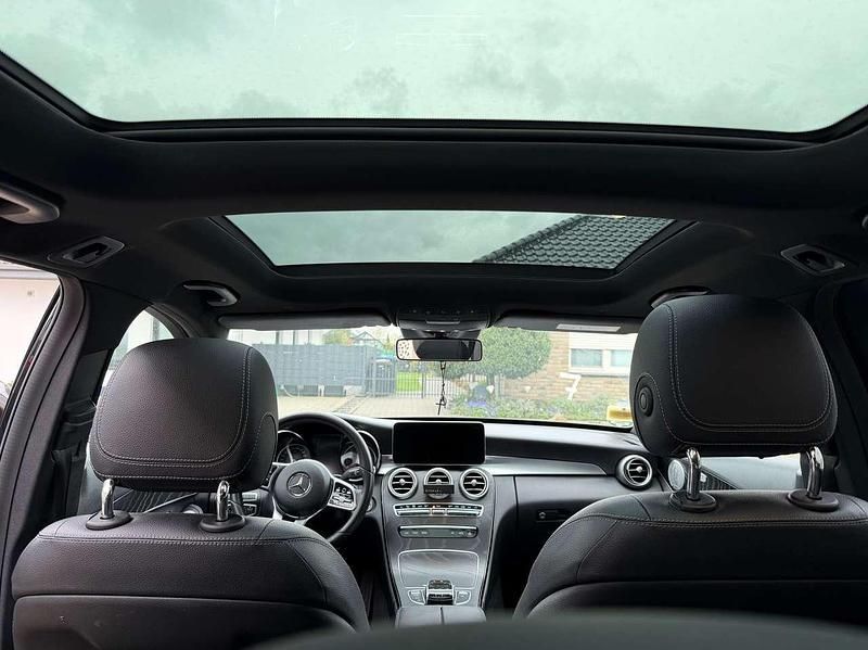 Gebraucht Mercedes C220 Avantgarde 194 PS (142 kW) 2018 Schwarz Kombi