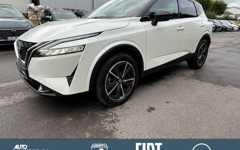 Schwarz Gebraucht 2022 Nissan Qashqai Tekna SUV | 24.970 € (Fairer Preis) - Bild 1/4