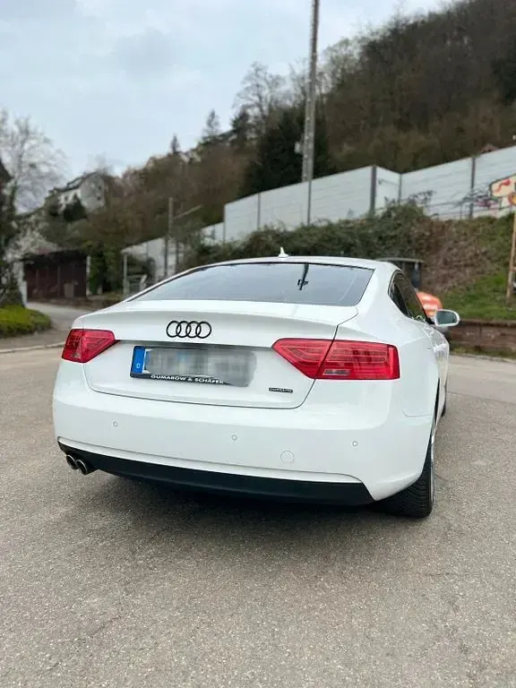 Gebraucht Audi A5 Sportback Sport 218 PS (160 kW) 2016 Weiß Kleinwagen