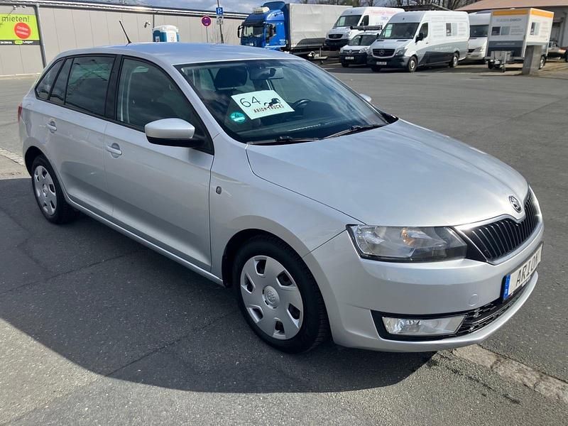 Gebraucht Skoda Rapid Ambition 90 PS (66 kW) 2015 Silber Kleinwagen