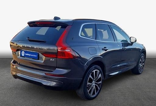 Gebraucht Volvo XC60 Core 197 PS (144 kW) 2022 Grau SUV