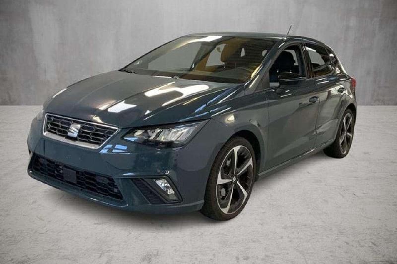 Fjordblau Gebraucht 2024 Seat Ibiza FR Limousine | 18.790 € (Fairer Preis) - Bild 1/4