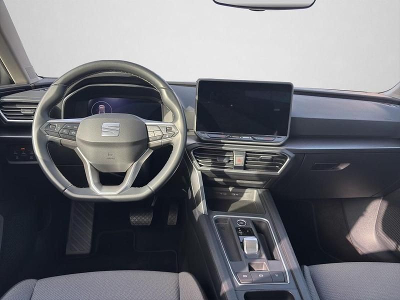 Gebraucht Seat Leon Style 150 PS (110 kW) 2024 Weiß Limousine