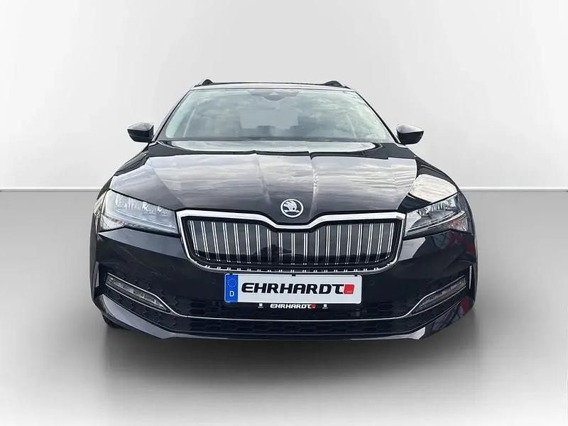Gebraucht Skoda Superb Ambition 160 PS (117 kW) 2022 Schwarz Kombi