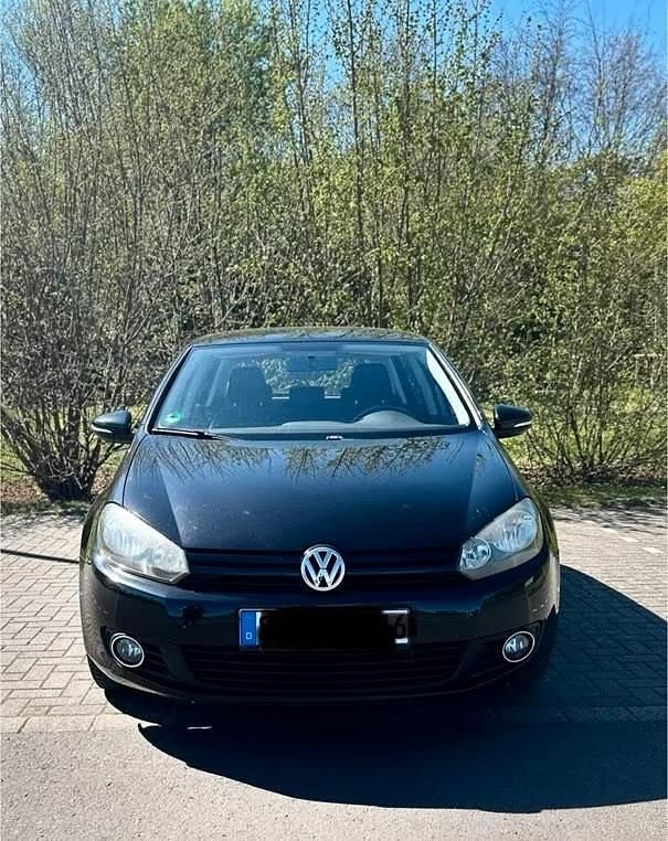 Schwarz Gebraucht 2009 VW Golf VI Limousine | 3.333 € (Guter Preis) - Bild 1/4