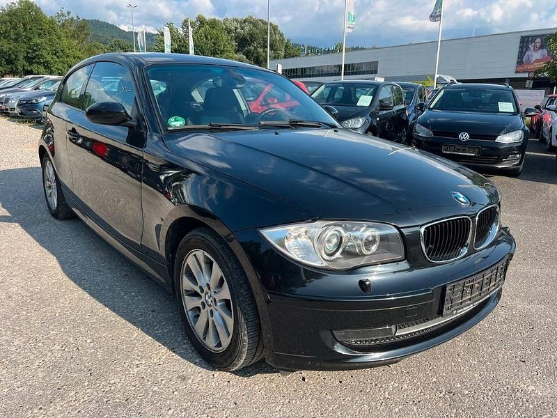 Gebraucht BMW 116 Advantage 122 PS (89 kW) 2009 Schwarz Kleinwagen