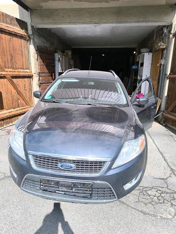 Gebraucht Ford Mondeo 140 PS (102 kW) 2010 Grau Kombi