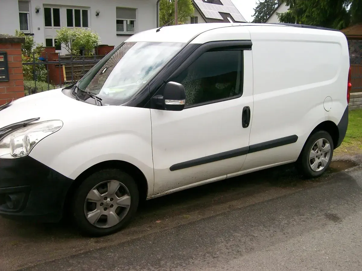 Gebraucht Opel Combo 90 PS (66 kW) 2013 Weiß Van / Kleinbus