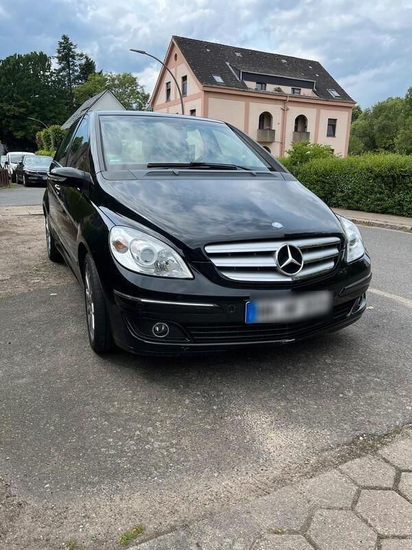 Schwarz Gebraucht 2006 Mercedes B200 Van / Kleinbus | 2.800 € (Guter Preis) - Bild 1/4