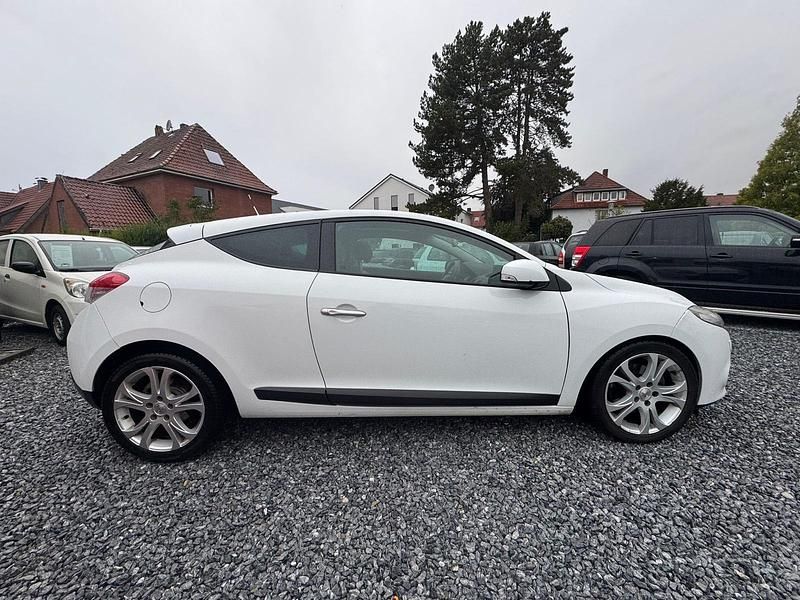 Gebraucht Renault Mégane GT Line GT-Line 160 PS (117 kW) 2010 Weiß Coupé