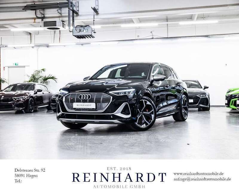 Brillantschwarz Gebraucht 2022 Audi e-tron Ambiente SUV | 43.750 € (Superpreis) - Bild 1/3