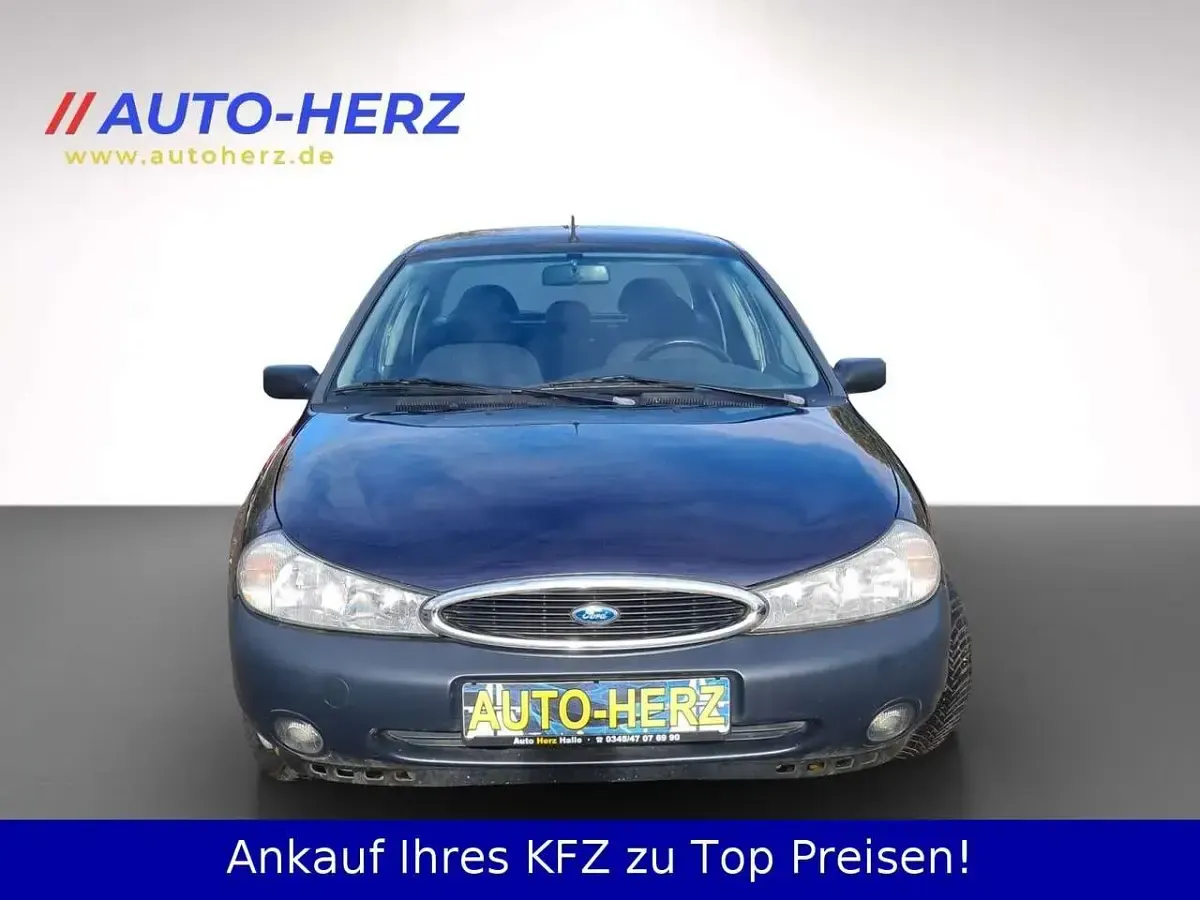 Usado Ford Mondeo 116 CV (85 kW) 1999 Azul Berlina