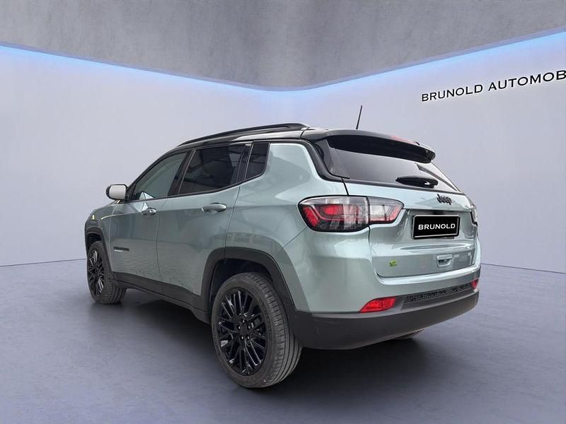 Gebraucht Jeep Compass 131 PS (96 kW) 2023 Blau SUV