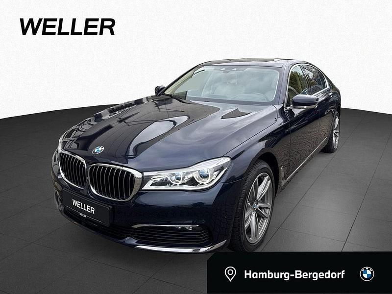 Imperialblau (blau) Gebraucht 2018 BMW 730 Sport Line Limousine | 35.550 € (Superpreis) - Bild 1/4