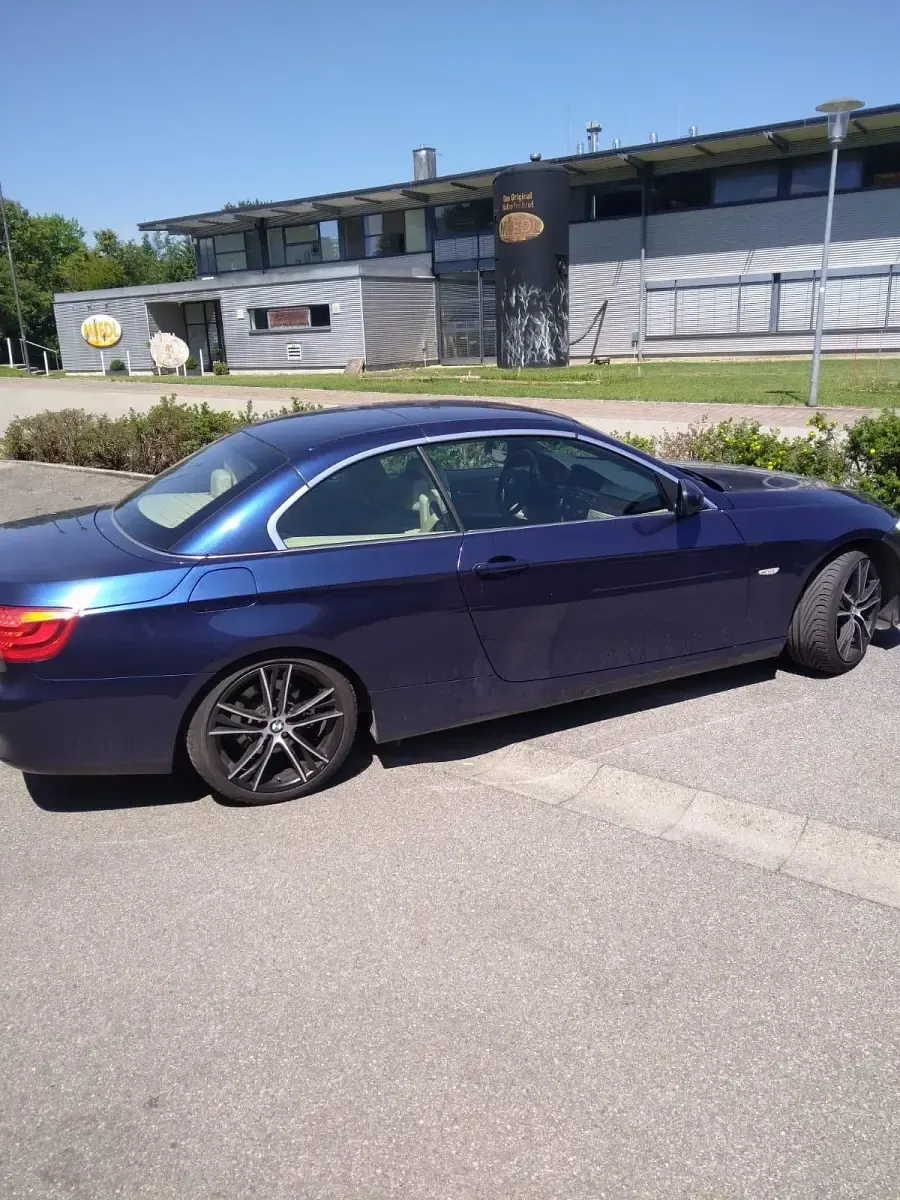 Gebraucht BMW 325 217 PS (159 kW) 2013 Andere farben Cabrio