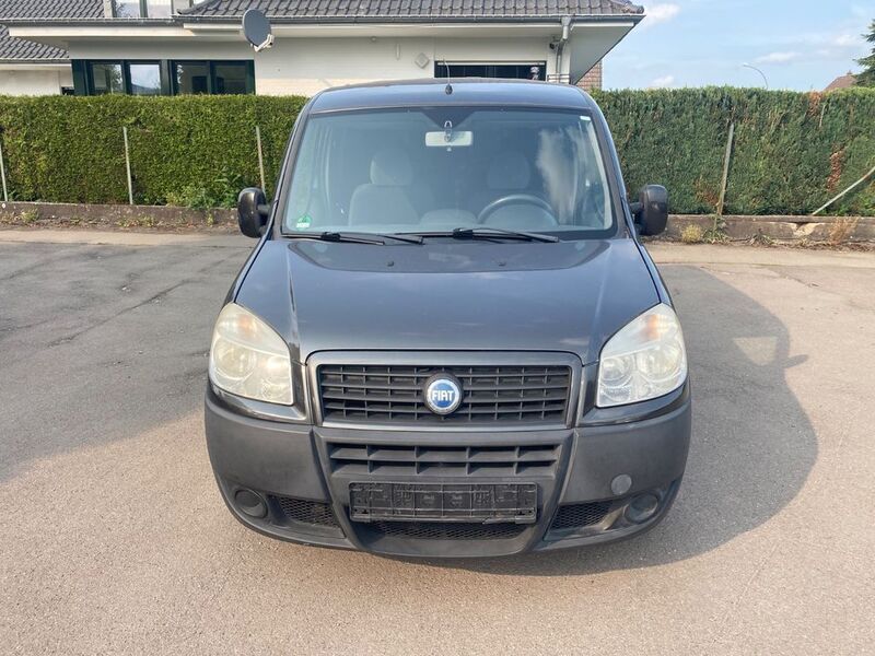 Grau Gebraucht 2007 Fiat Doblò Active Van / Kleinbus | 2.700 € (Fairer Preis) - Bild 1/4