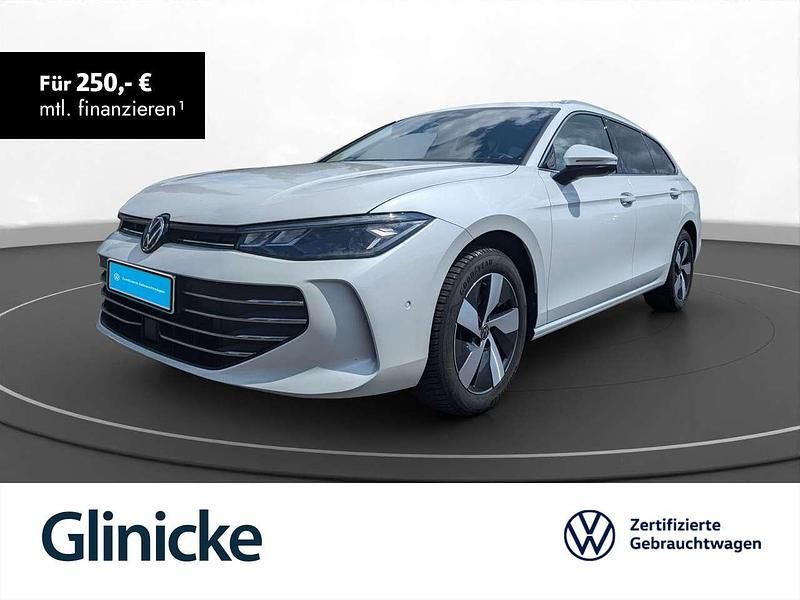 Oryxweiß perlmutteffekt Gebraucht 2024 VW Passat Business Kombi | 33.280 € (Fairer Preis) - Bild 1/3
