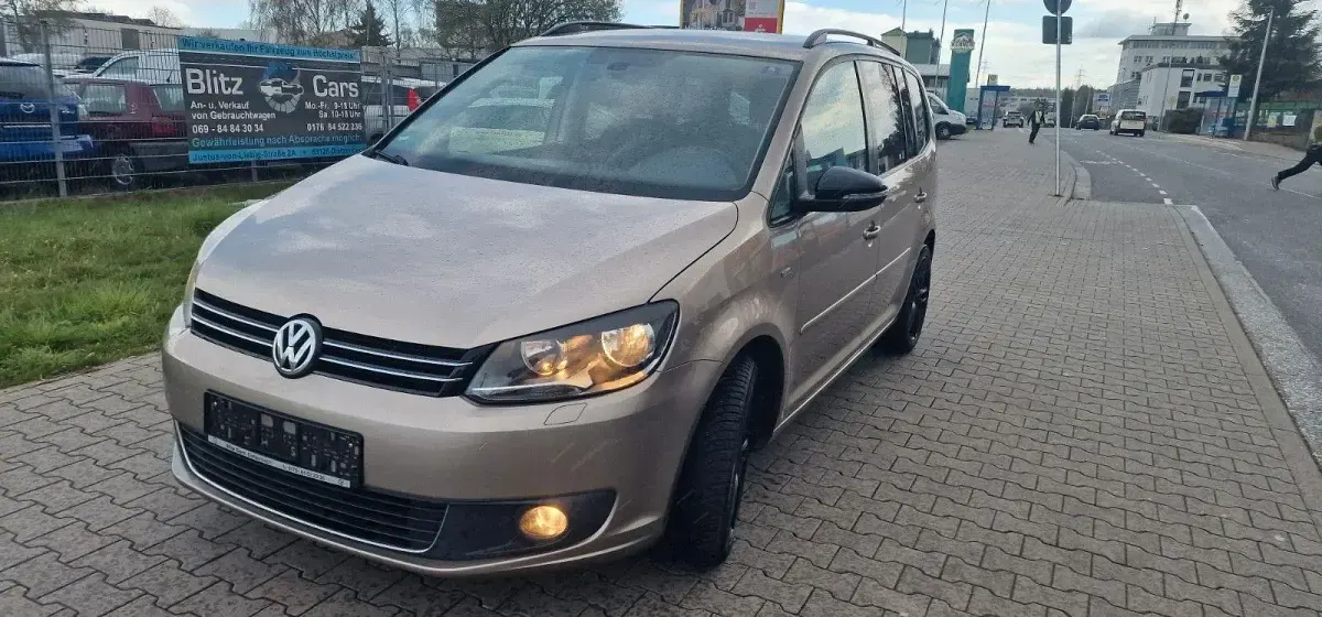 Occasion VW Touran Match 105 ch (77 kW) 2012 Beige Monospace