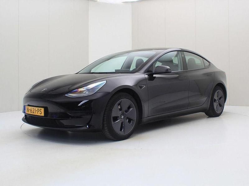 Gebraucht Tesla Model 3 Standard Range 225 kW (306 PS) 2021 Schwarz Limousine