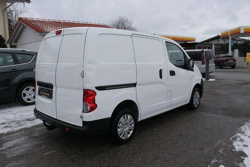 Gebraucht Nissan NV200 110 PS (80 kW) 2017 Weiß Van / Kleinbus