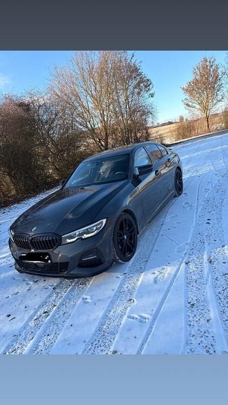 Gebraucht BMW 330 Performance 258 PS (189 kW) 2019 Schwarz Limousine
