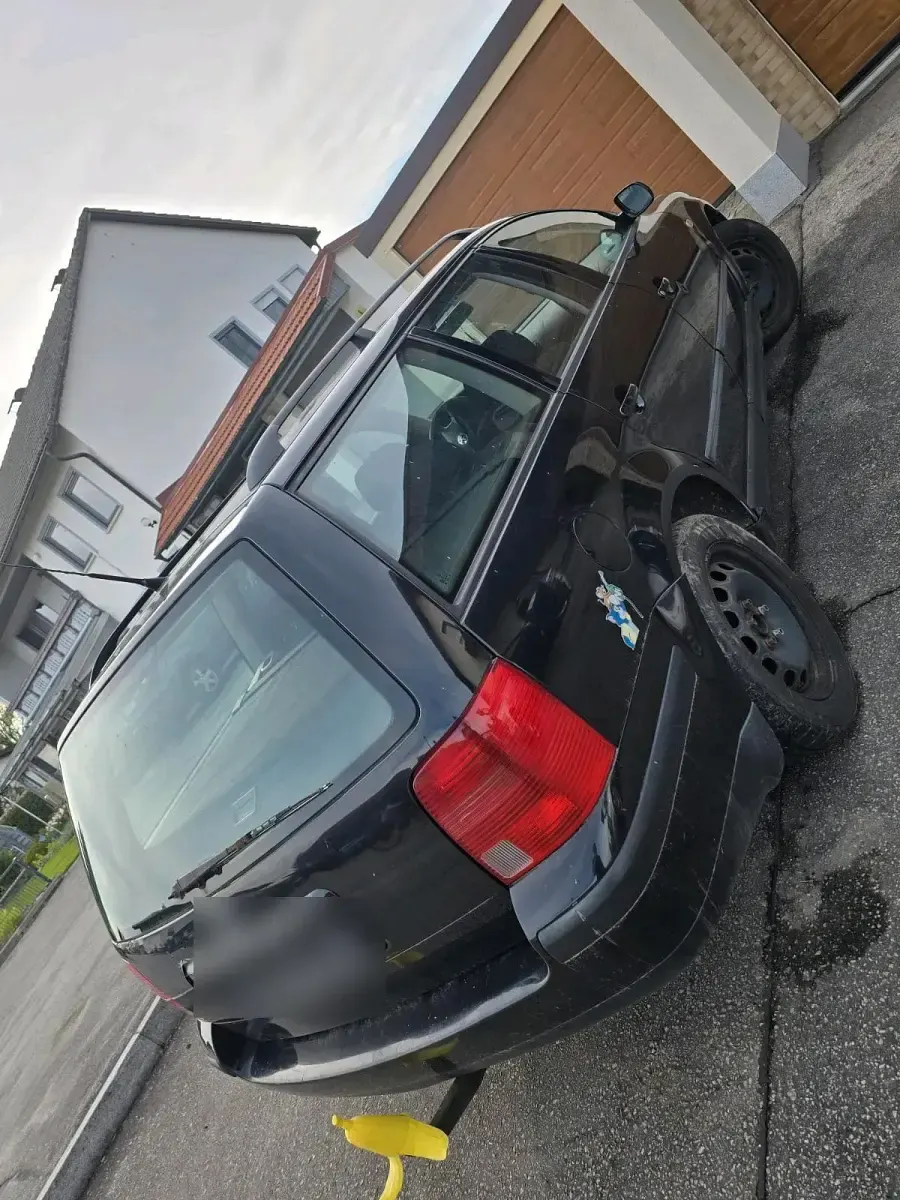 Gebraucht VW Passat 112 PS (82 kW) 1999 Schwarz Kombi