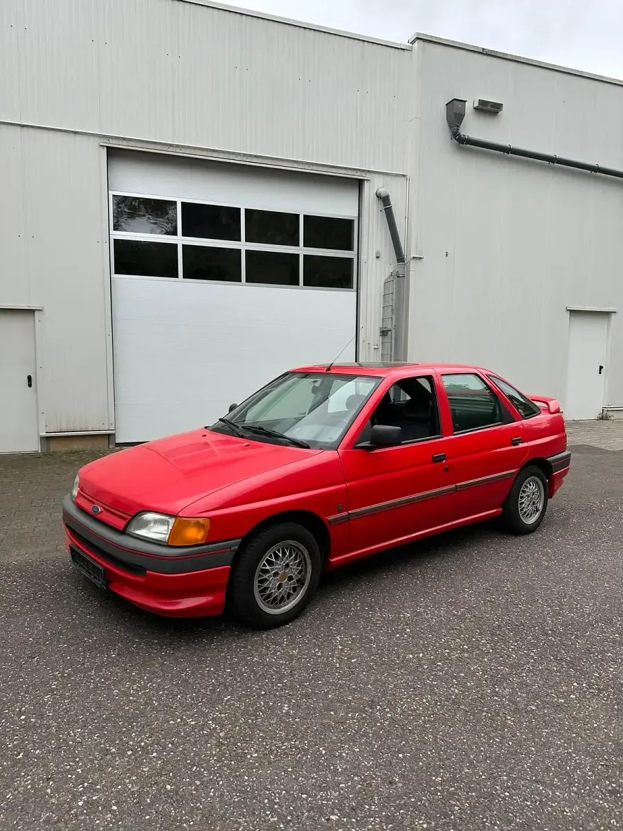 Occasion Ford Escort RS 71 ch (52 kW) 1991 Rouge Berline