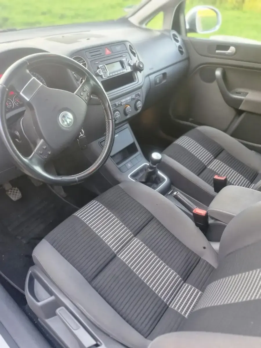 Gebraucht VW Golf Plus Cross 85 PS (62 kW) 2008 Silber Kleinwagen