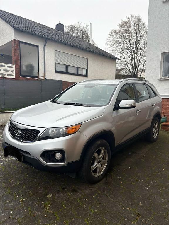 Silber Gebraucht 2009 Kia Sorento Vision SUV | 7.500 € (Fairer Preis) - Bild 1/4