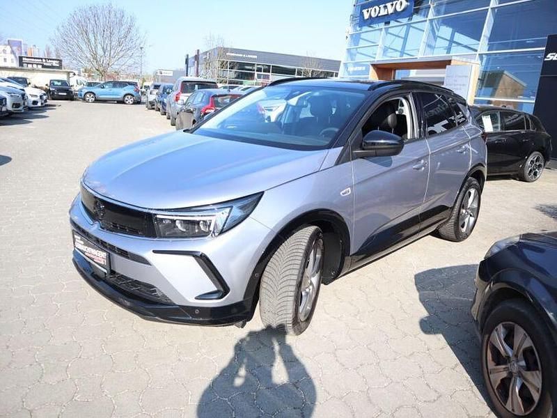 Gebraucht Opel Grandland X 131 PS (96 kW) 2023 Quarz silber metallic SUV