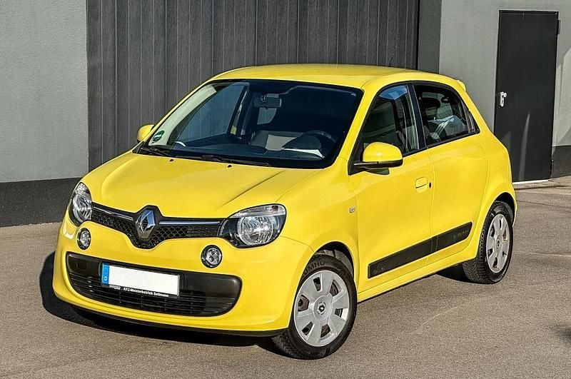 Gelb Gebraucht 2015 Renault Twingo Kleinwagen | 4.500 € (Etwas zu teuer) - Bild 1/4